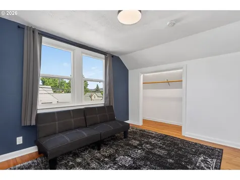 121 W 10th Street The Dalles OR 97058