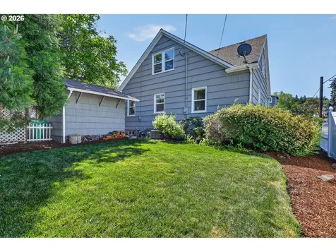 121 W 10th Street The Dalles OR 97058