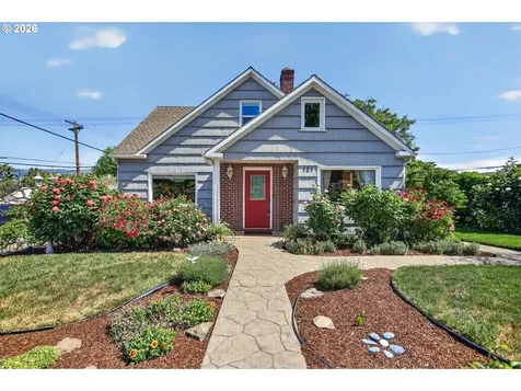 121 W 10th Street The Dalles OR 97058