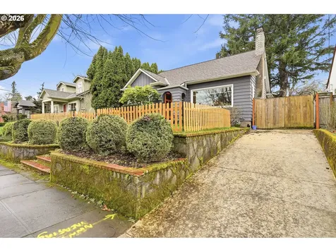 2625 NE 28th Avenue Portland OR 97212
