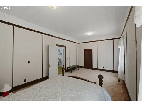 906 C Street Myrtle Point OR 97458