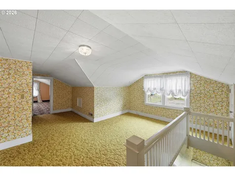906 C Street Myrtle Point OR 97458