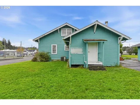 906 C Street Myrtle Point OR 97458