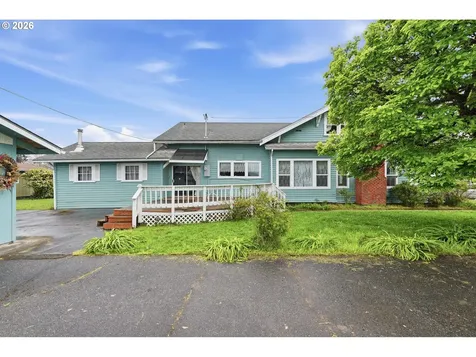 906 C Street Myrtle Point OR 97458