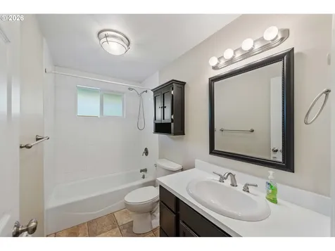 2912 Stanton Avenue North Bend OR 97459