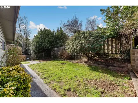 2912 Stanton Avenue North Bend OR 97459
