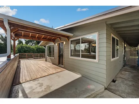 2912 Stanton Avenue North Bend OR 97459