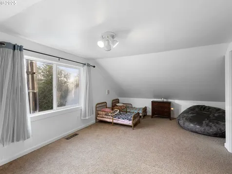 237 NE 143rd Avenue Portland OR 97230