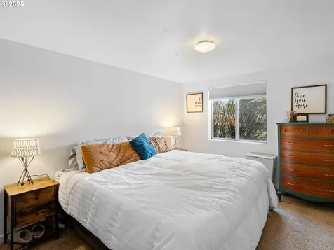 237 NE 143rd Avenue Portland OR 97230