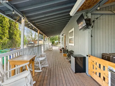 237 NE 143rd Avenue Portland OR 97230