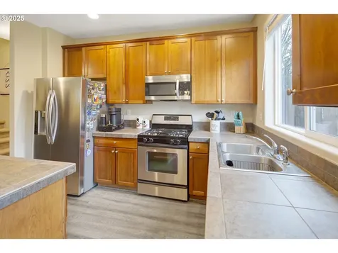 3440 SE Pinewood Avenue Hillsboro OR 97123