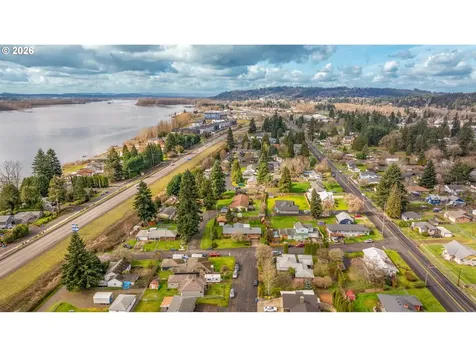 235 9th Street Washougal WA 98671