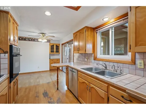 235 9th Street Washougal WA 98671