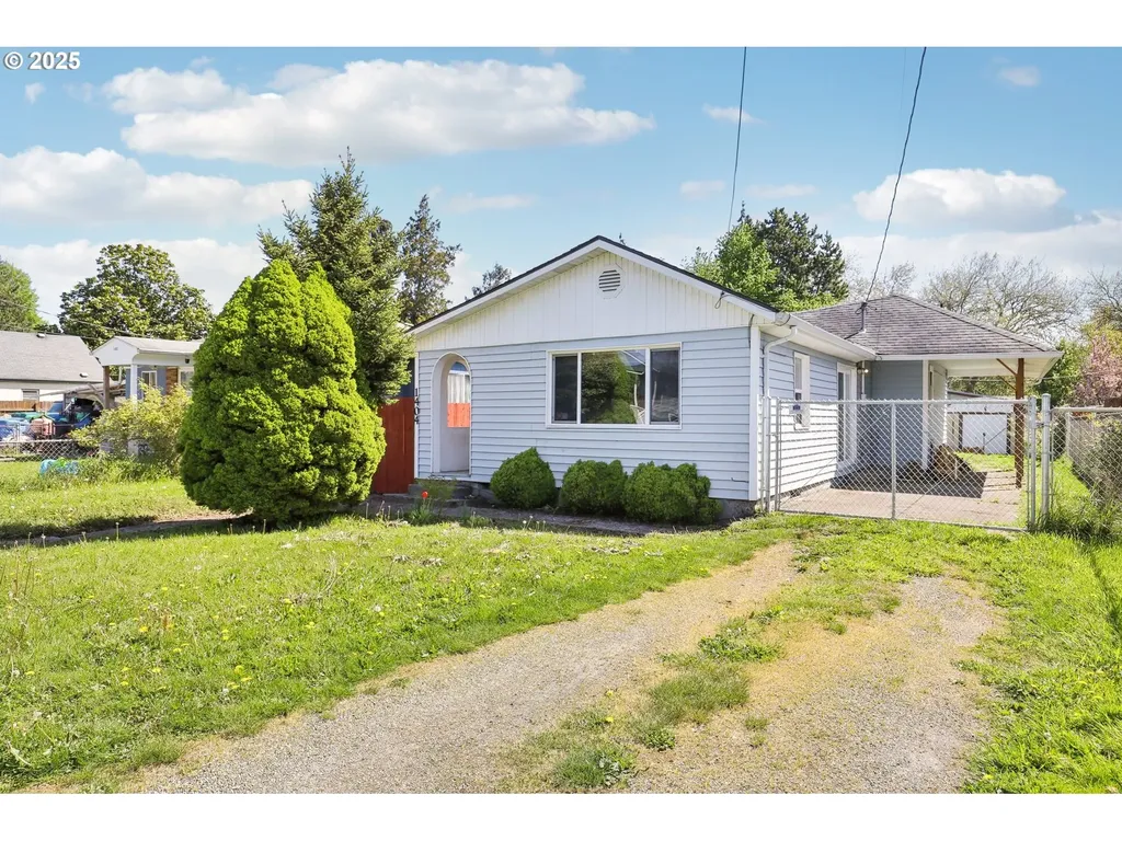 1404 S 8th Avenue Kelso WA 98626