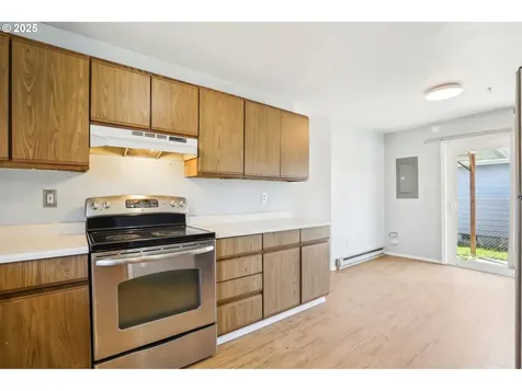 1404 S 8th Avenue Kelso WA 98626