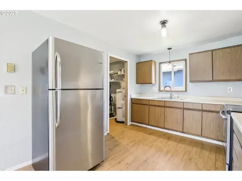 1404 S 8th Avenue Kelso WA 98626