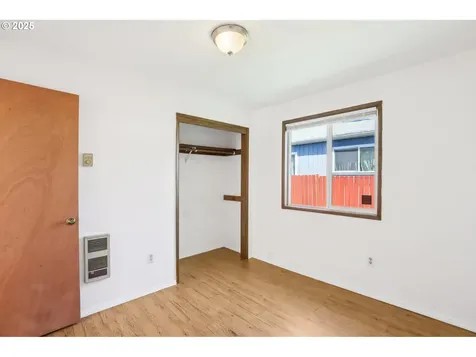 1404 S 8th Avenue Kelso WA 98626
