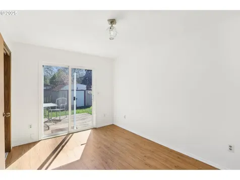 1404 S 8th Avenue Kelso WA 98626