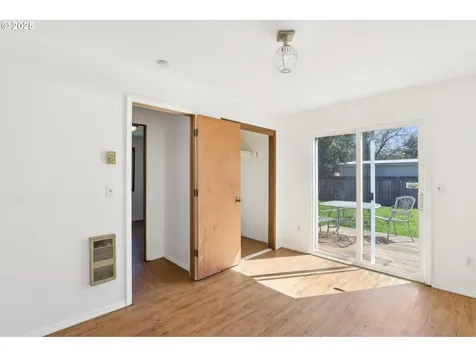 1404 S 8th Avenue Kelso WA 98626