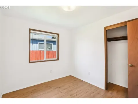 1404 S 8th Avenue Kelso WA 98626
