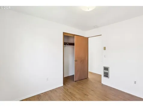 1404 S 8th Avenue Kelso WA 98626