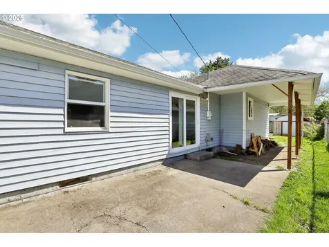 1404 S 8th Avenue Kelso WA 98626