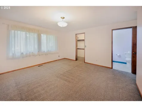 6630 Huntington Circle SE Salem OR 97306