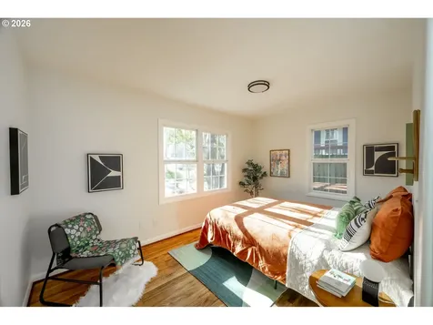 1653 SE Linn Street Portland OR 97202