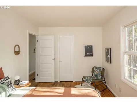 1653 SE Linn Street Portland OR 97202