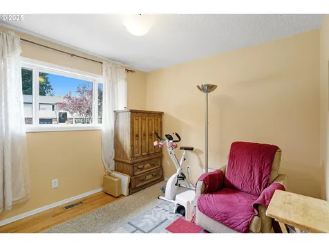 15909 NE Morris Street Portland OR 97230