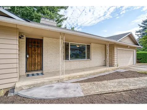 15909 NE Morris Street Portland OR 97230
