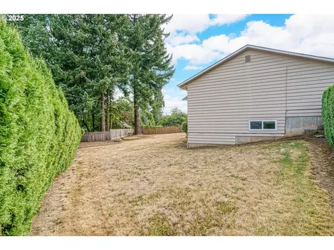15909 NE Morris Street Portland OR 97230