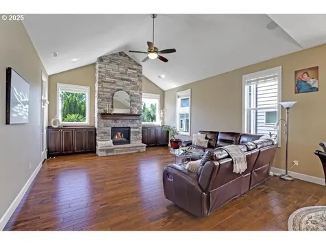 15316 NW Delia Street Portland OR 97229