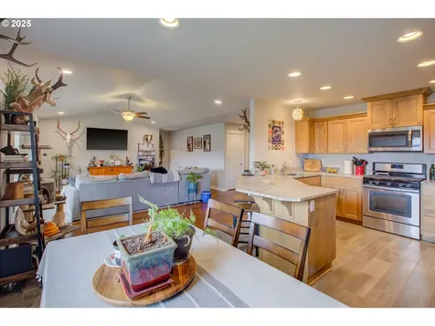 644 NE Cummins Street Roseburg OR 97470