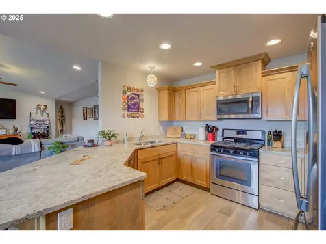 644 NE Cummins Street Roseburg OR 97470