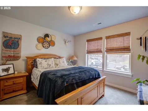 644 NE Cummins Street Roseburg OR 97470