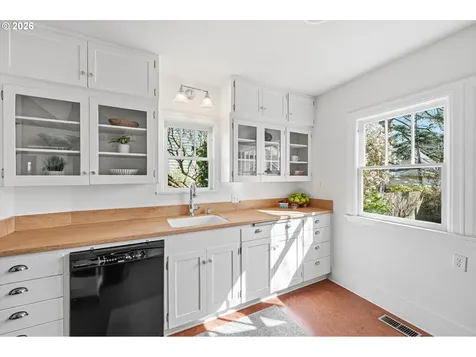 3024 NE 44th Avenue Portland OR 97213