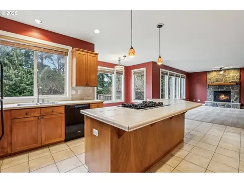 13207 Moccasin Way Oregon City OR 97045