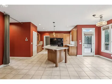 13207 Moccasin Way Oregon City OR 97045