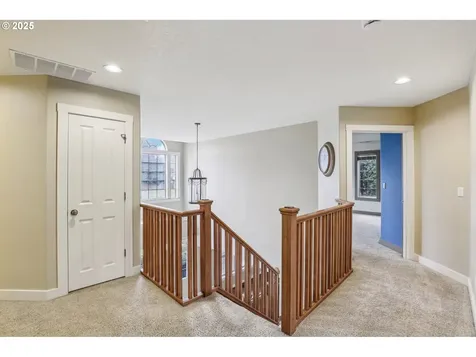 13207 Moccasin Way Oregon City OR 97045