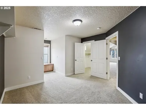 13207 Moccasin Way Oregon City OR 97045