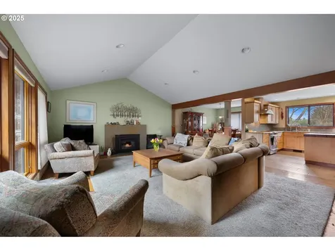14605 NE Mulligan Court Aurora OR 97002