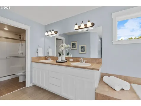 10701 NE 111th Court Vancouver WA 98662