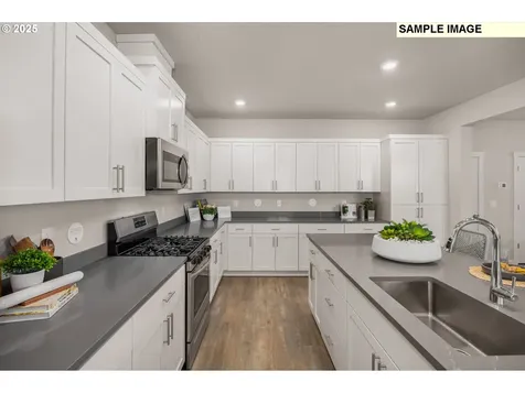 8930 SW Chokecherry Lane Tualatin OR 97062