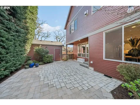 1647 SE Spokane Street Portland OR 97202