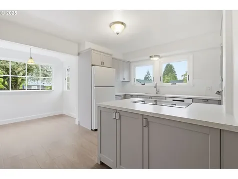 5919 NE 28th Avenue Portland OR 97211
