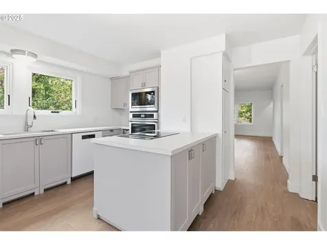 5919 NE 28th Avenue Portland OR 97211