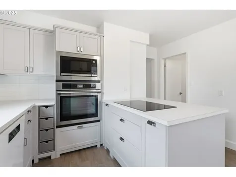 5919 NE 28th Avenue Portland OR 97211