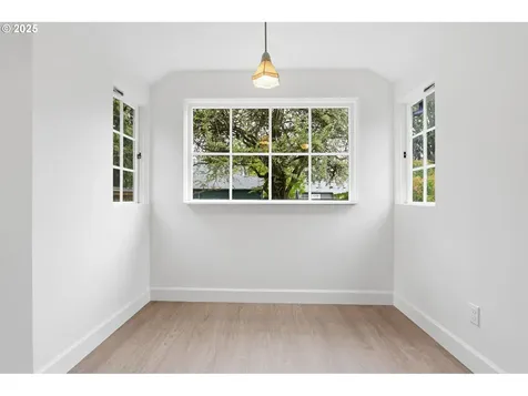 5919 NE 28th Avenue Portland OR 97211