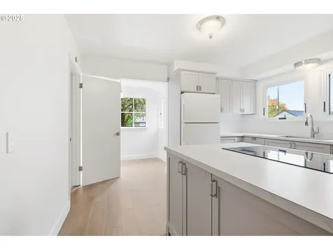 5919 NE 28th Avenue Portland OR 97211